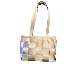 Harveys Champagne Woven Seatbelt Tote Bag